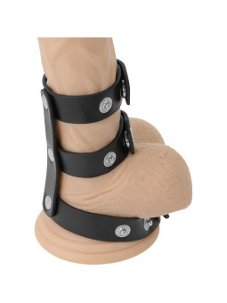 ANILLO DOBLE PENE Y TESTÍCULOS AJUSTABLE EN CUERO SINTÉTICO DE LA MARCA DARKNESS BONDAGE