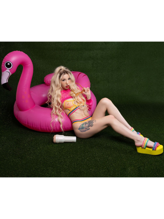 MASTURBADOR KENZIE REEVES VAGINA CUPCAKE FLESHLIGHT DE LA MARCA FLESHLIGHT GIRLS
