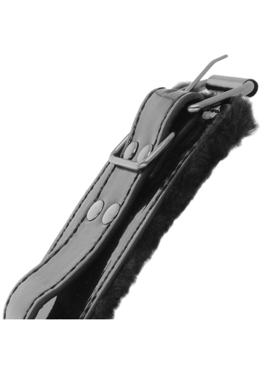ESPOSAS DE CUERO AJUSTABLES NEGRO CON CANDADO BDSM DE LA MARCA DARKNESS BONDAGE