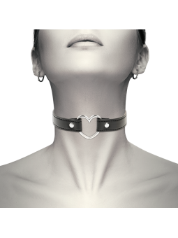 COLLAR CUERO VEGANO CORAZÓN AJUSTABLE MUJER FETICHE DE LA MARCA COQUETTE ACCESSORIES