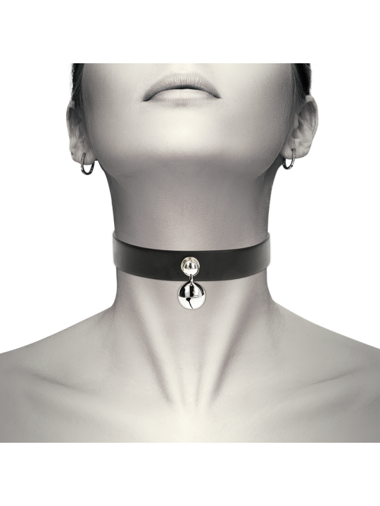 COLLAR FETICHE CUERO VEGANO AJUSTABLE CON CASCABEL DE LA MARCA COQUETTE ACCESSORIES