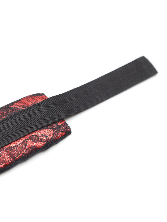 ESPOSAS ATERCIOPELADAS ROJO Y NEGRO AJUSTABLES DE LA MARCA OHMAMA FETISH