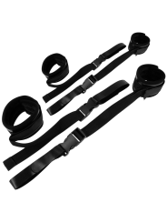 ESPOSAS DE NYLON Y VELCRO AJUSTABLES PARA RESTRICCIÓN SEXUAL DE LA MARCA OHMAMA FETISH