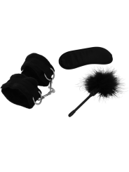 SET FETISH CON ESPOSAS, ANTIFAZ Y PLUMERO DE CUERO VEGANO DE LA MARCA INTENSE FETISH