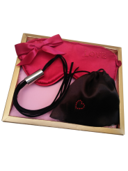 KIT LÁTIGO DOMINATRIX CON ANTIFAZ Y BOLSA SATÉN DE LA MARCA INEDIT