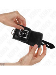 MUÑEQUERAS BDSM NEGRO AJUSTABLES KINK 20-29 CM DE LA MARCA KINK WRIST RESTRAINT