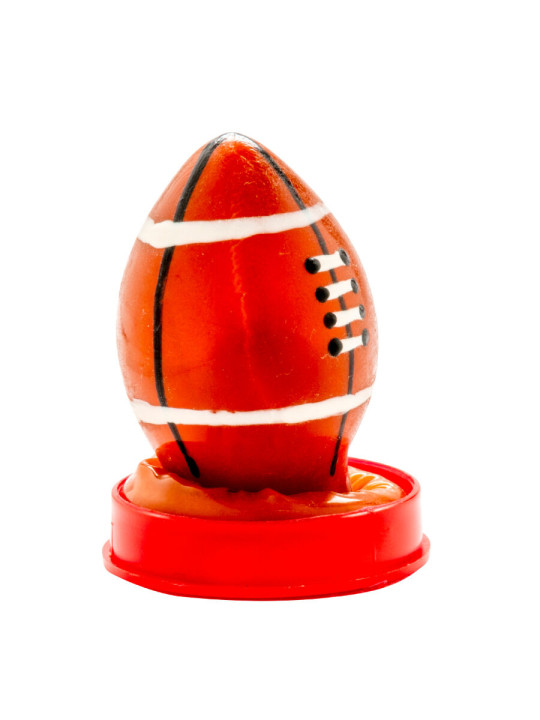 PRESERVATIVO RUGBY DISEÑO PELOTA PINTADO A MANO DE LA MARCA CONDOMERIE